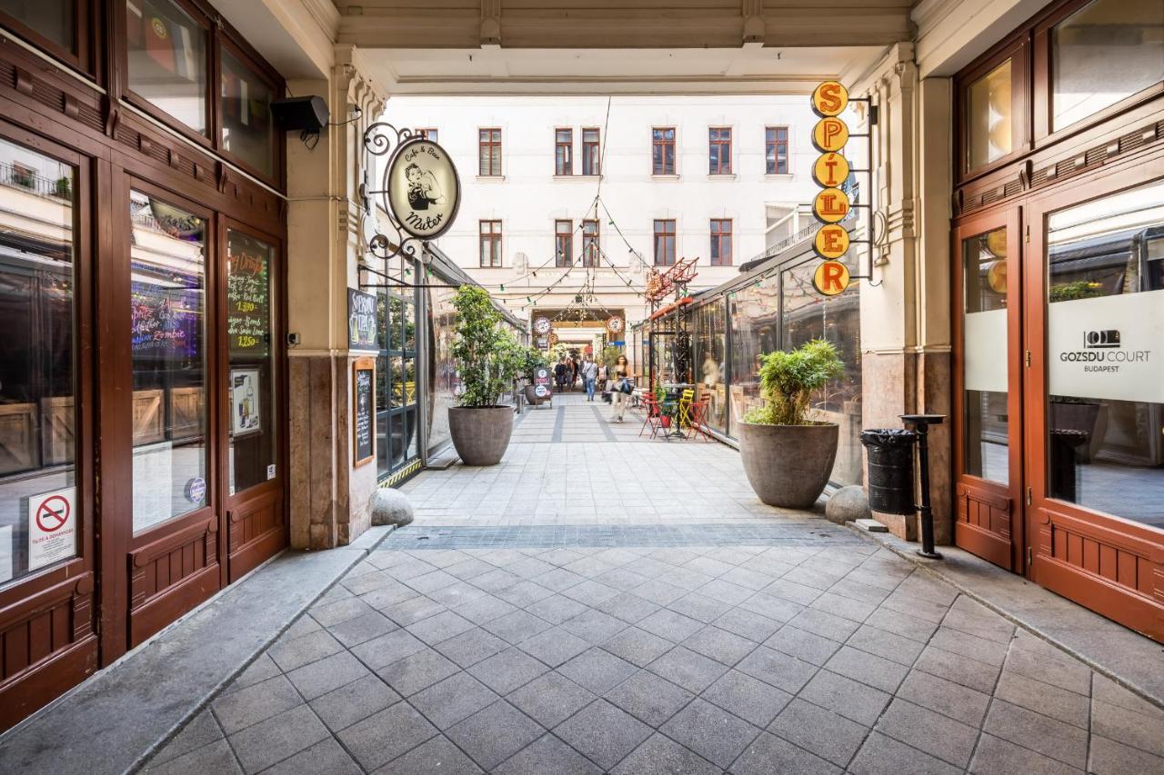 Ace Of Spades Gozsdu Budapest Exteriör bild