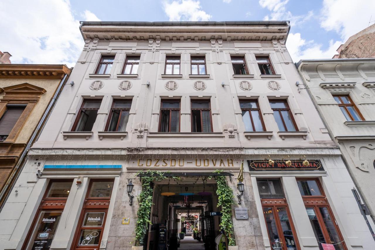 Ace Of Spades Gozsdu Budapest Exteriör bild
